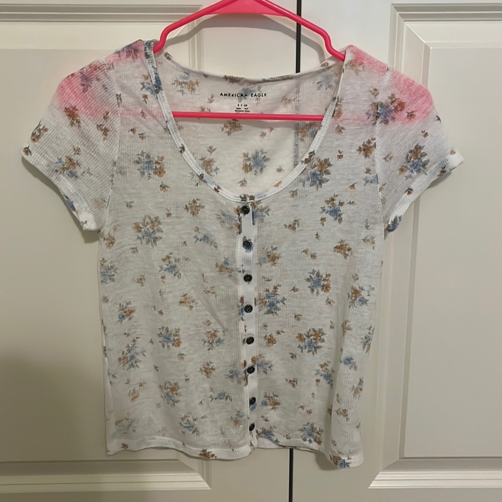 American Eagle, flower print, button up t-shirt